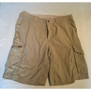 Columbia Shorts Mens Size 36”X 10” Brown Zip Pocket Stretch Sides